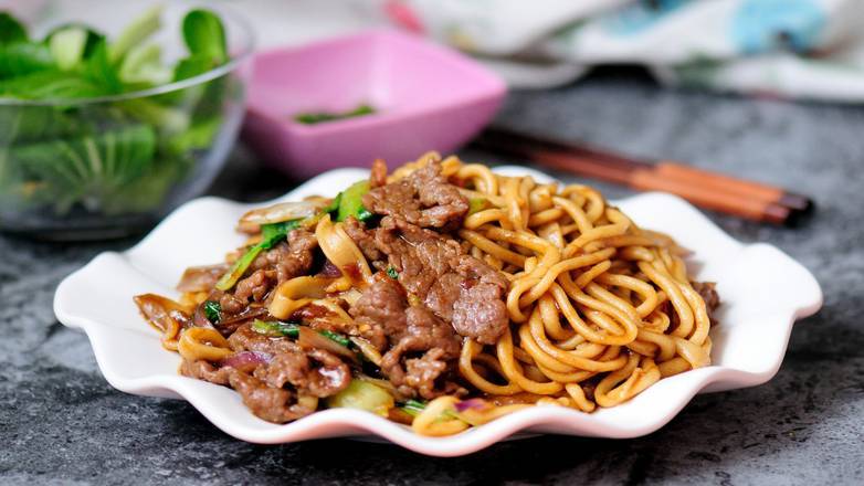 孜然牛肉炒面 Cumin Beef Stir-fried Noodles